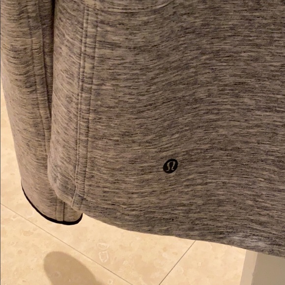 Lululemon City Bound hoodie - Picture 10 of 11